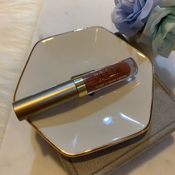 Stila Stay All Day Liquid Lipstick • Serenata. • - Picture 3 of 7